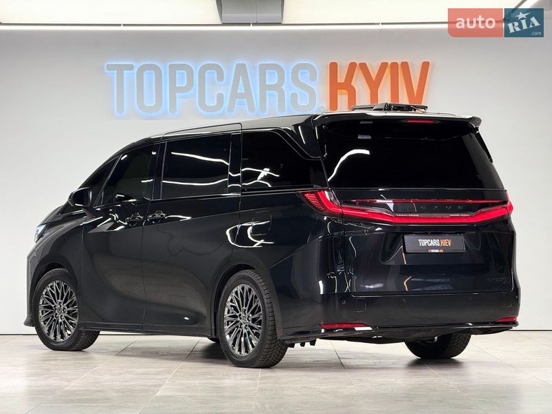 Мінівен Lexus LM 2025 в Києві