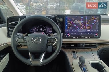Минивэн Lexus LM 2025 в Киеве