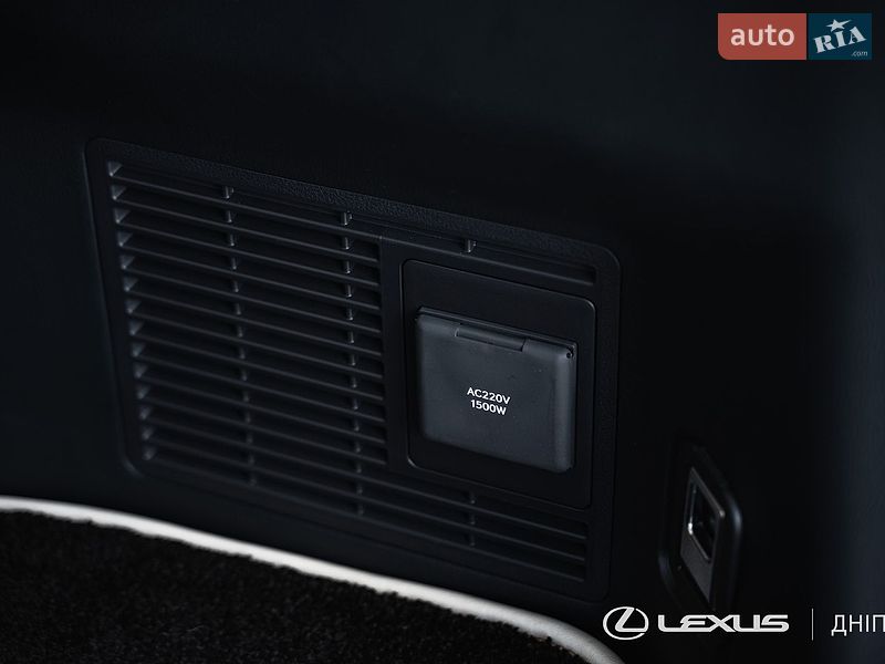 Мінівен Lexus LM 2025 в Дніпрі фото 62 Мінівен Lexus LM 2025 в Дніпрі