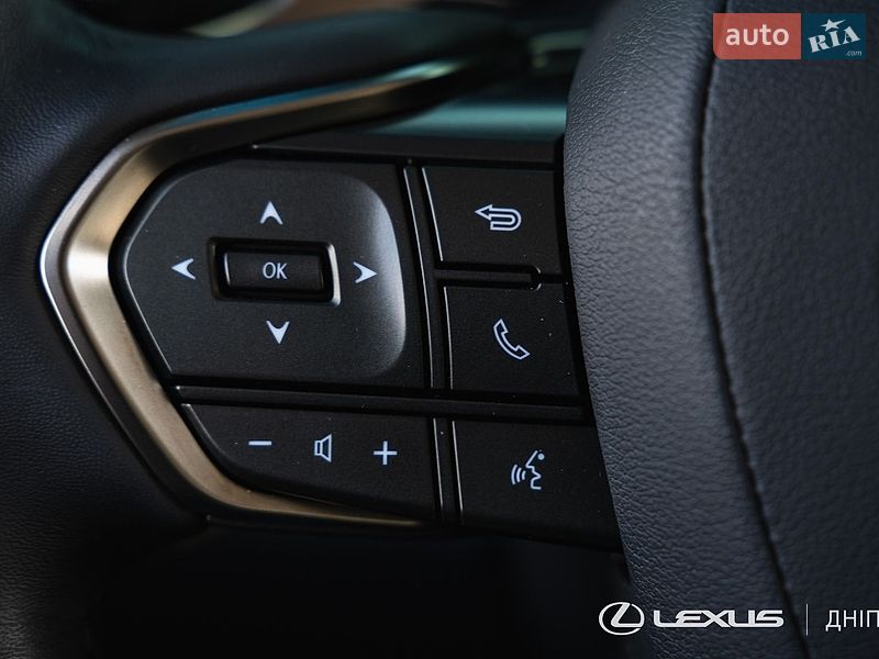 Мінівен Lexus LM 2025 в Дніпрі фото 20 Мінівен Lexus LM 2025 в Дніпрі