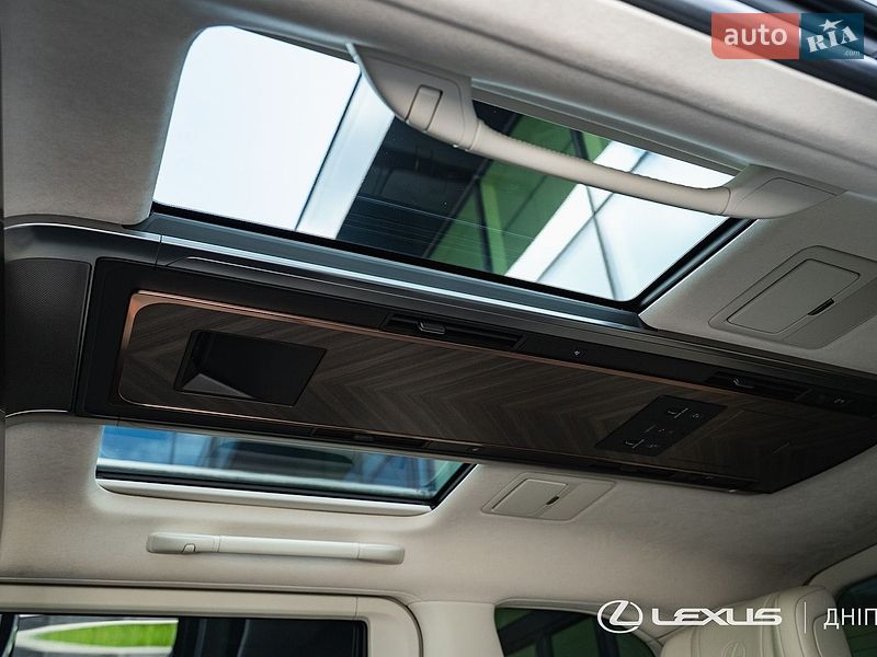 Мінівен Lexus LM 2025 в Дніпрі фото 28 Мінівен Lexus LM 2025 в Дніпрі