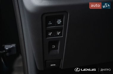 Мінівен Lexus LM 2025 в Дніпрі