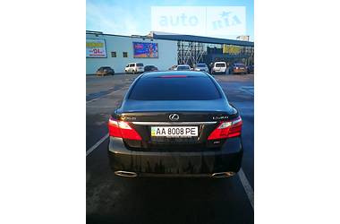 Седан Lexus LS 2010 в Киеве