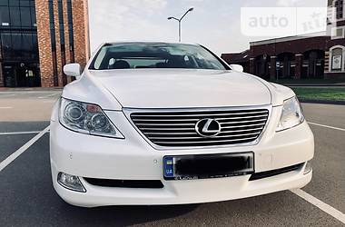 Седан Lexus LS 2009 в Киеве