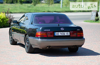 Седан Lexus LS 1994 в Дніпрі