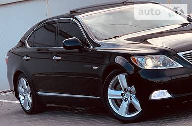 Седан Lexus LS 2008 в 