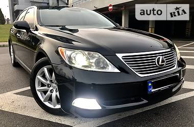 Седан Lexus LS 2008 в Киеве