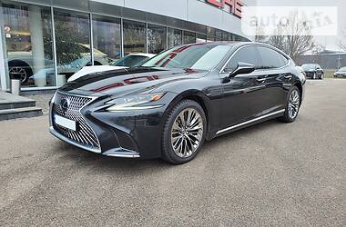 Седан Lexus LS 2018 в 