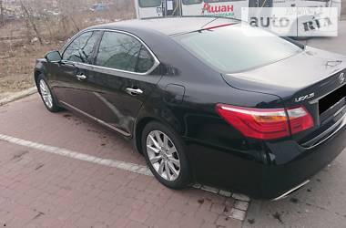 Седан Lexus LS 2011 в Киеве