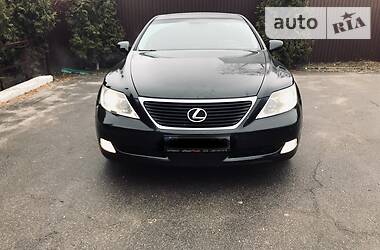 Седан Lexus LS 2008 в Киеве