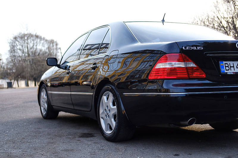 Седан Lexus LS 2004 в Одесі