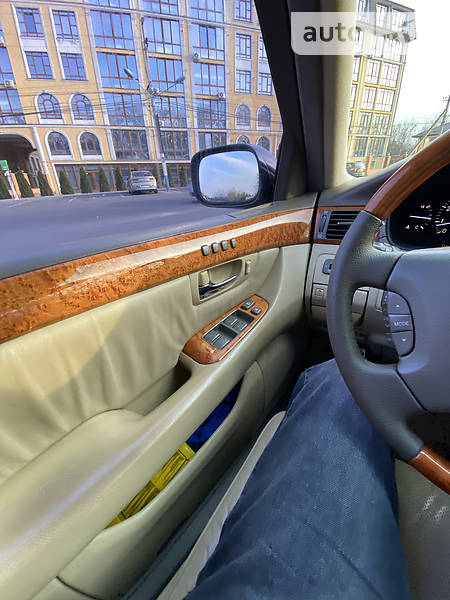 Седан Lexus LS 2004 в Одесі