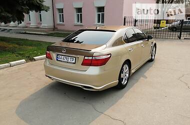 Седан Lexus LS 2006 в 