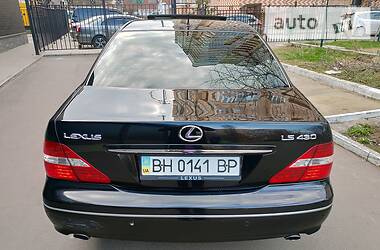 Седан Lexus LS 2004 в 