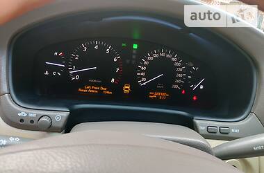 Седан Lexus LS 2004 в 