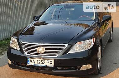 Седан Lexus LS 2008 в Києві