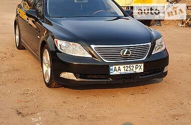 Седан Lexus LS 2008 в Києві