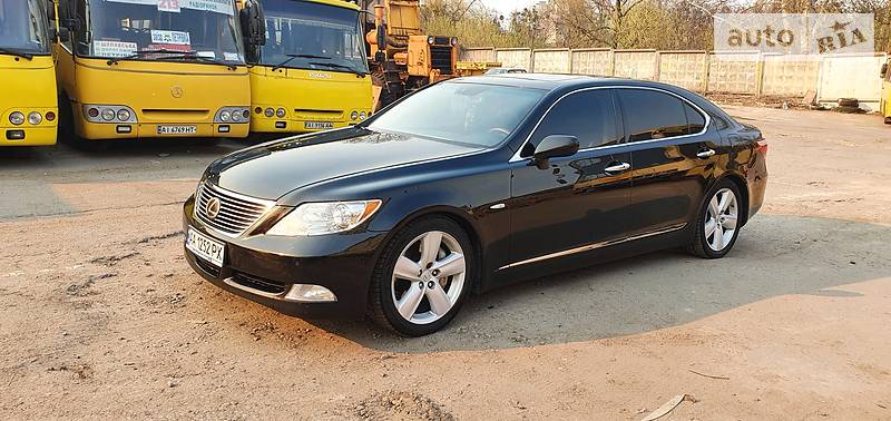 Седан Lexus LS 2008 в Києві