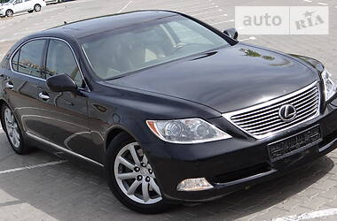 Седан Lexus LS 2008 в Одессе