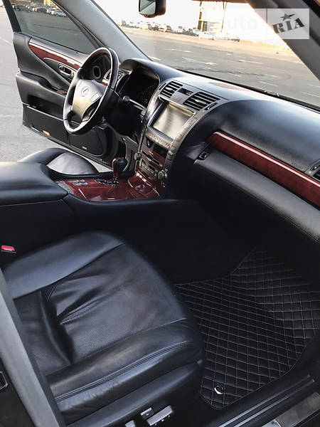 Седан Lexus LS 2007 в Києві