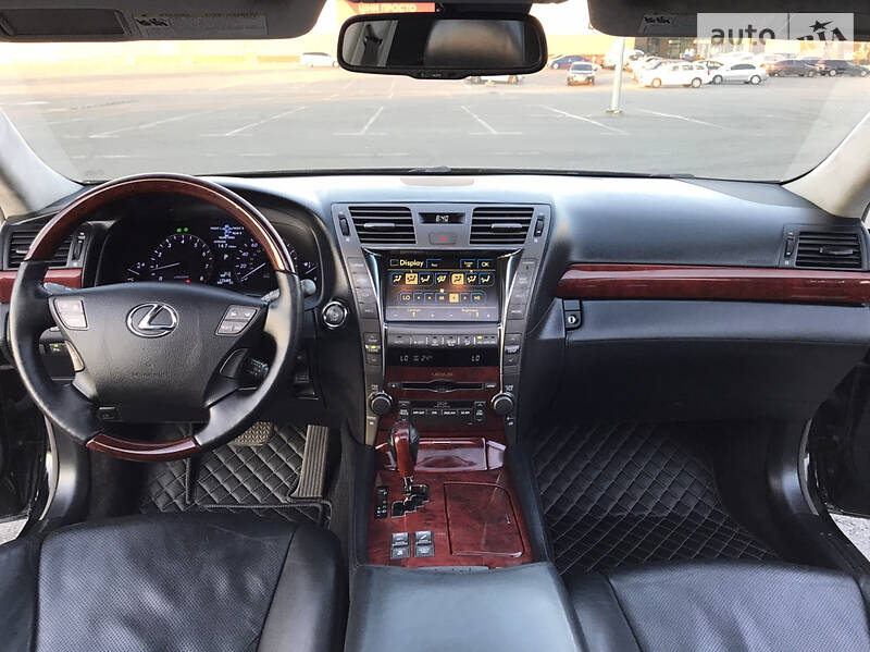 Седан Lexus LS 2007 в Києві