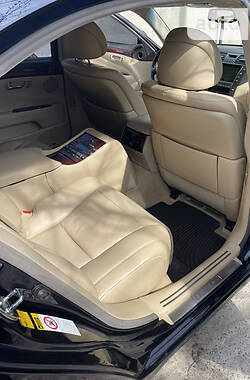 Седан Lexus LS 2007 в 