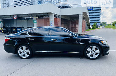 Седан Lexus LS 2008 в Киеве