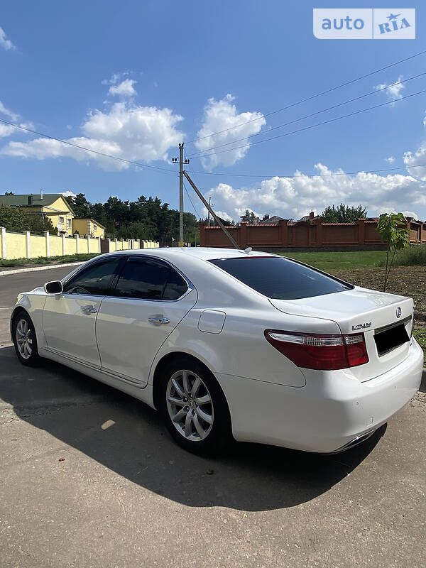 Седан Lexus LS 2009 в Кропивницькому