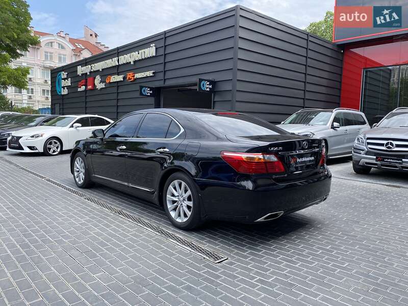Седан Lexus LS 2011 в Одесі