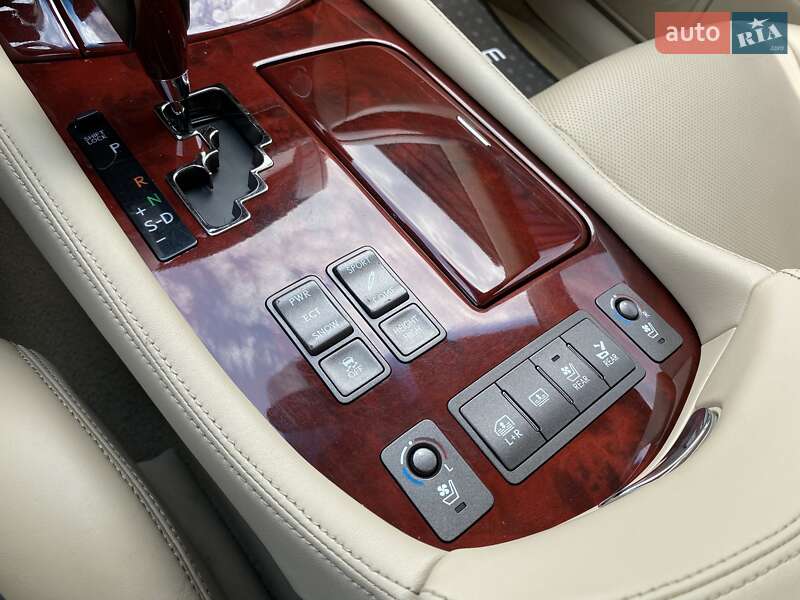 Седан Lexus LS 2011 в Одесі