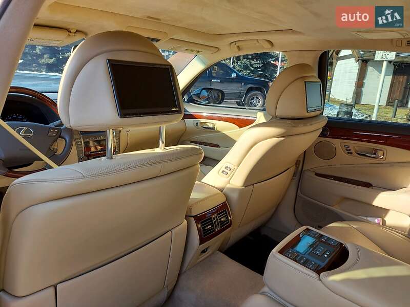 Седан Lexus LS 2008 в Ивано-Франковске