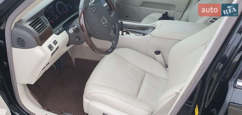Седан Lexus LS 2008 в Киеве