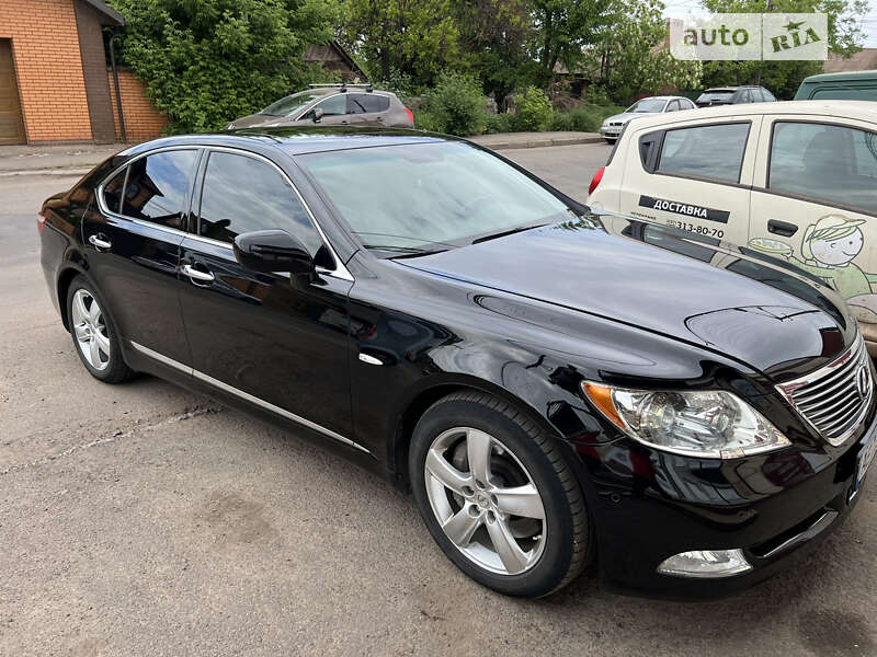 Седан Lexus LS 2007 в Кривому Розі