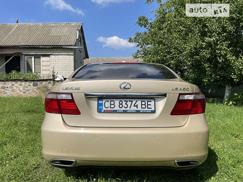 Седан Lexus LS 2008 в Чернігові
