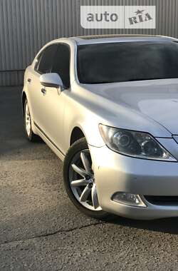 Седан Lexus LS 2007 в Кропивницькому