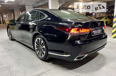 Седан Lexus LS 2019 в 