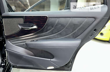 Седан Lexus LS 2019 в 