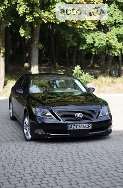 Седан Lexus LS 2008 в Києві