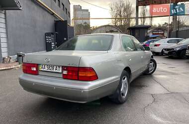 Седан Lexus LS 2000 в Дунаївцях