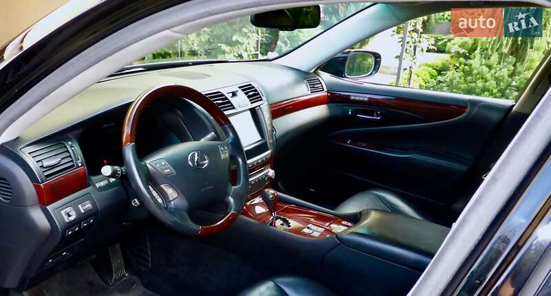Седан Lexus LS 2010 в Львові фото 8 Седан Lexus LS 2010 в Львові