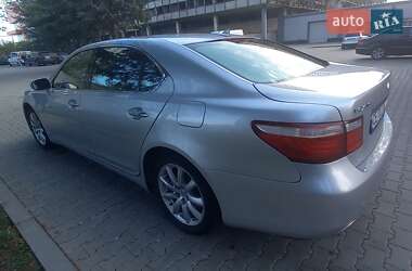Седан Lexus LS 2007 в Черновцах