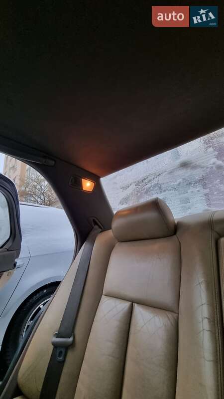 Седан Lexus LS 1994 в Киеве