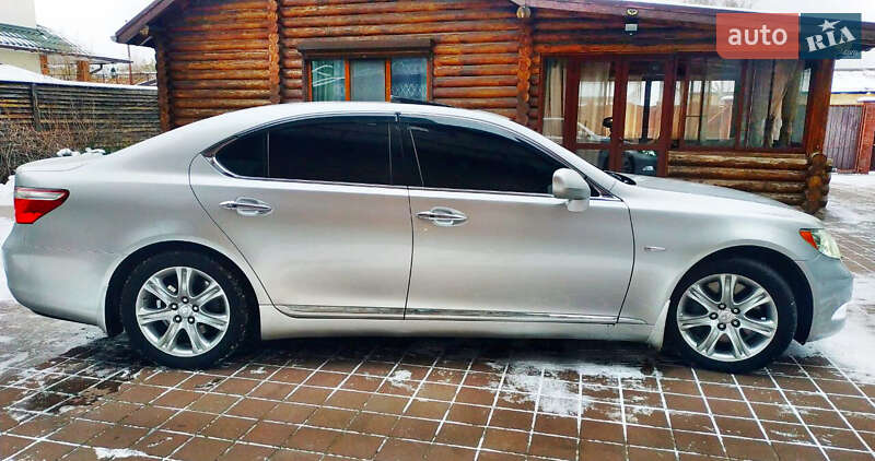 Седан Lexus LS 2008 в Києві