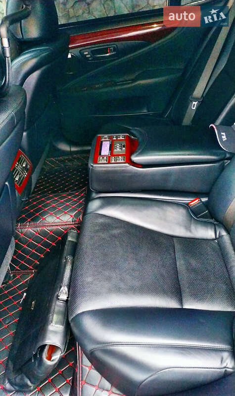 Седан Lexus LS 2008 в Києві