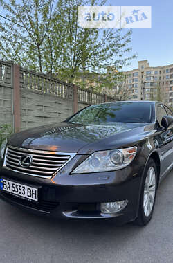 Седан Lexus LS 2010 в Киеве