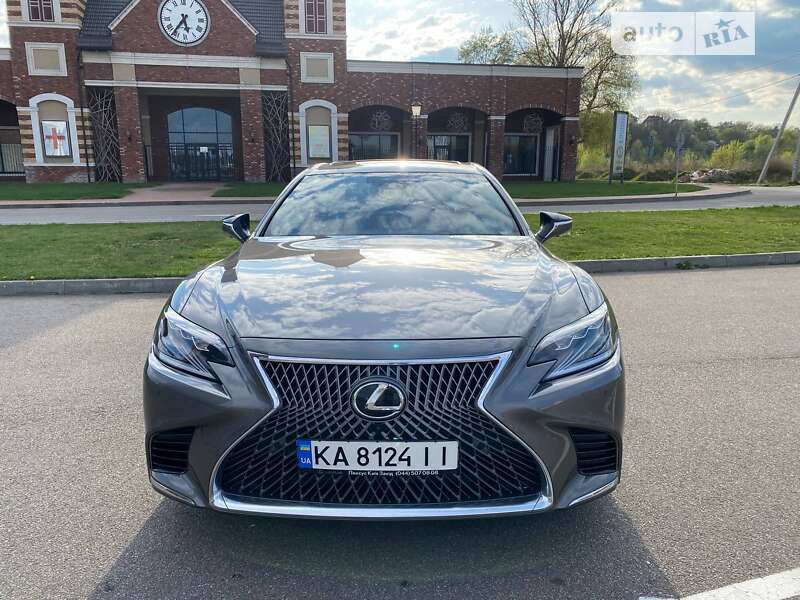 Седан Lexus LS 2018 в Киеве