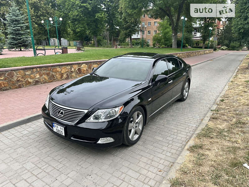 Седан Lexus LS 2007 в Києві