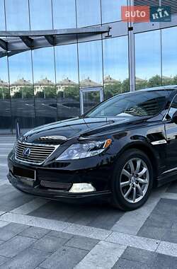 Седан Lexus LS 2008 в Киеве