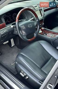Седан Lexus LS 2008 в Киеве
