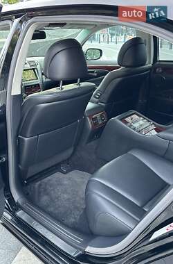 Седан Lexus LS 2008 в Киеве